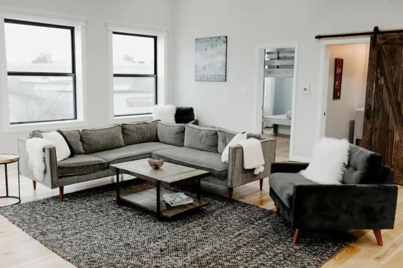 Stadium Lofts On Meridian #1 *